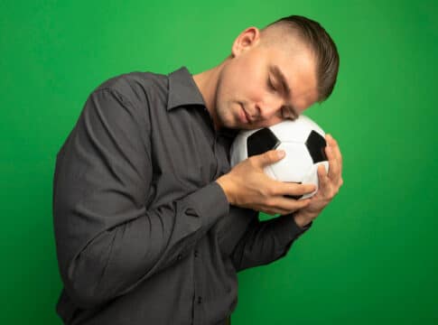 هل “اكتئاب ما بعد المونديال” حقيقة؟