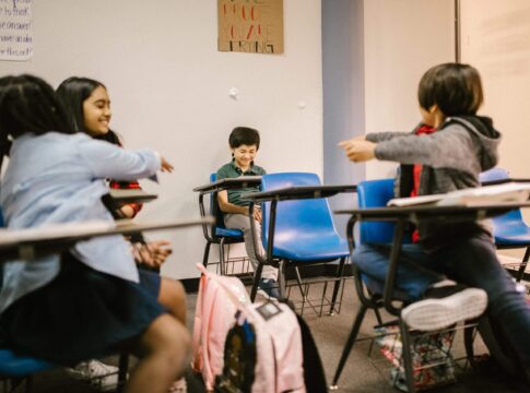 التنمر المدرسي … شبح يطارد أطفالنا