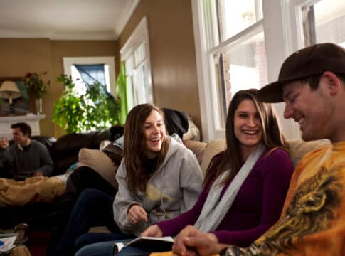 الجيل Z وإشكالية نسج الصداقات