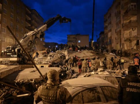 ما الذي جعل من زلزال تركيا أكثر تدميرا؟