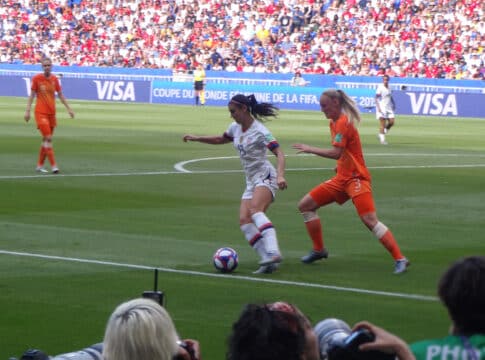 ما وراء إصابات الرباط الصليبي عند السيدات