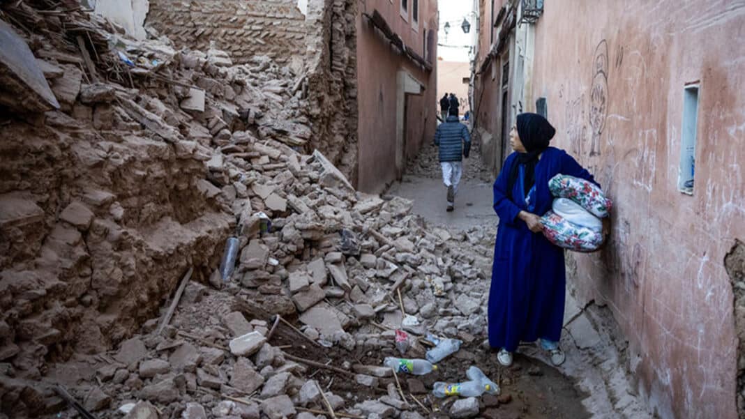 زلزال كارثي ضَرب المملكة المغربية مُخلفا وراءه آلاف القتلى والجرحى - الصورة: AFP