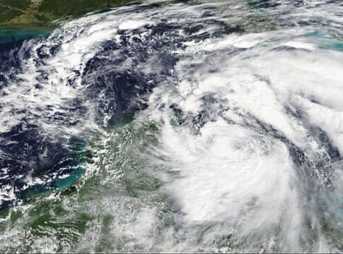 كيف حَوّل إعصار دانيال مناطق في ليبيا إلى خراب؟