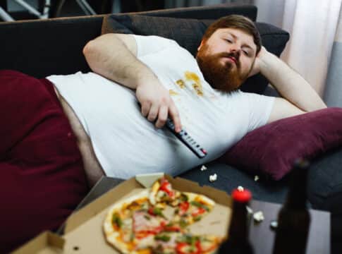 ما علاقة نظامنا الغذائي بالاكتئاب؟