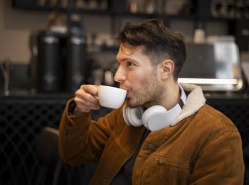 القهوة … تأثيرات الإفراط منها